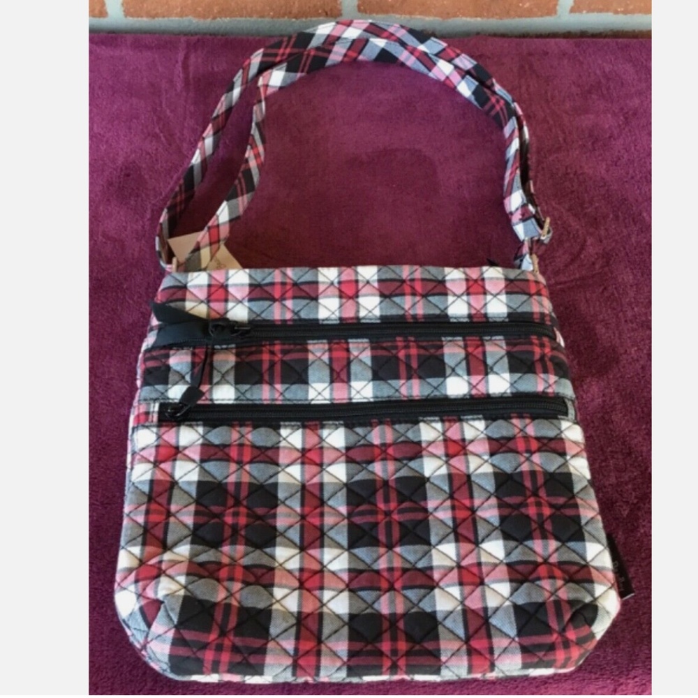 NWT Vera Bradley FIREPLACE PLAID Triple Zip Hipster MSRP $80.00